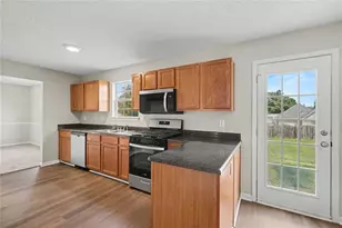 6182 Giles Rd, Lithonia, GA 30058 - Photo 15