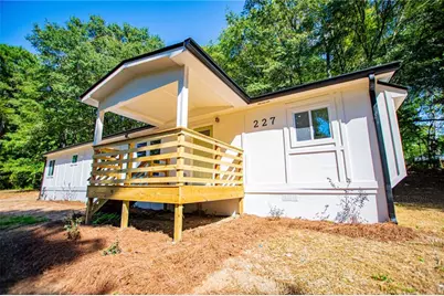 227 Garden Lake Drive, Carrollton, GA 30116 - Photo 5
