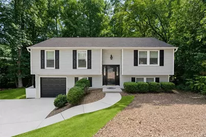9682 N Pond Circle, Roswell, GA 30076 - Photo 1