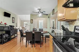 8001 Gossamer Dr, Fairburn, GA 30213 - Photo 15