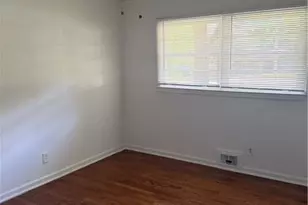 1936 Fort Valley Dr SW, Atlanta, GA 30311 - Photo 11