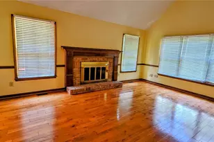 1810 Rockside Ln, Snellville, GA 30078 - Photo 5