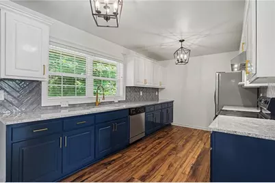 312 W Downing Court, Jonesboro, GA 30238 - Photo 3
