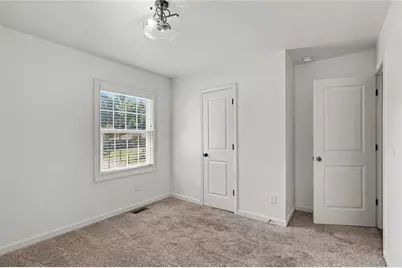 312 W Downing Court, Jonesboro, GA 30238 - Photo 17