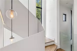575 Highland Ave NE, Atlanta, GA 30312 - Photo 15