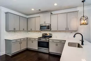 3762 Ledgemont Dr, Suwanee, GA 30024 - Photo 9