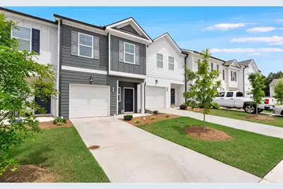 295 Regent Park, Hoschton, GA 30548 - Photo 1