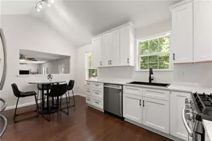 7050 Treeline Dr, Cumming, GA 30028 - Photo 9