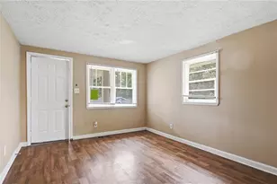 620 Gibbons Dr, Scottdale, GA 30079 - Photo 9