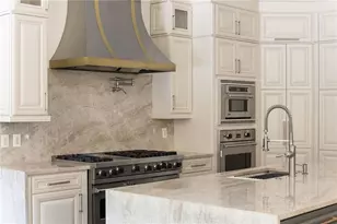 4870 Northside Dr, Sandy Springs, GA 30327 - Photo 17
