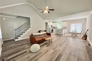 406 Sunset Dr, Statham, GA 30666 - Photo 5