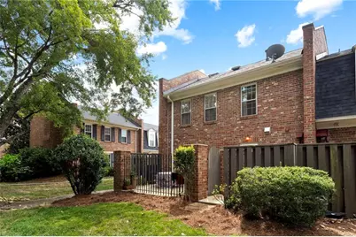 8 Kings Tavern Place NW, Atlanta, GA 30318 - Photo 31