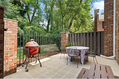 8 Kings Tavern Place NW, Atlanta, GA 30318 - Photo 27