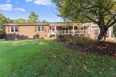 1492 Burns Drive NE, Gainesville, GA 30501 - Photo 9