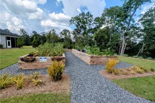1021 Pine Bark Ln, Canton, GA 30114 - Photo 7