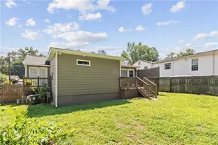 198 Joe Louis Dr NW, Atlanta, GA 30314 - Photo 19