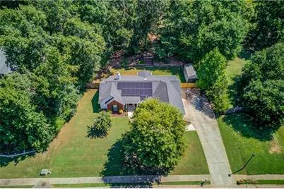 46 Fieldcrest Court, Jefferson, GA 30549 - Photo 3