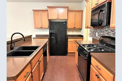220 Bobbie Way, Woodstock, GA 30189 - Photo 3