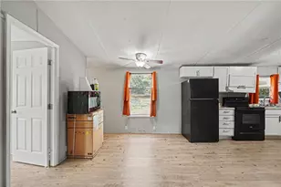 915 Steele Dr, Hampton, GA 30228 - Photo 11