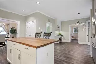 930 Manchester Pl, Sandy Springs, GA 30328 - Photo 13
