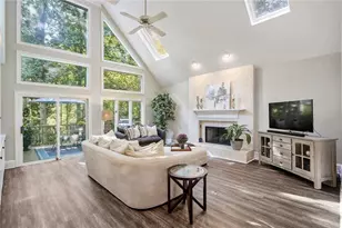 930 Manchester Pl, Sandy Springs, GA 30328 - Photo 7