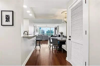 3338 Peachtree Road NE #2105, Atlanta, GA 30326 - Photo 1