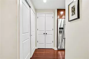 3338 Peachtree Rd NE, Atlanta, GA 30326 - Photo 9