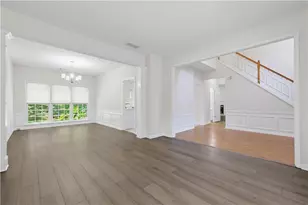 10920 Glenbarr Dr, Johns Creek, GA 30097 - Photo 5