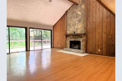 1302 Colony Dr, Marietta, GA 30068 - Photo 9