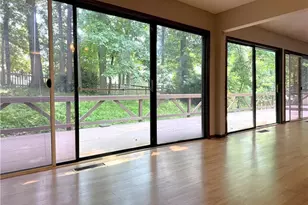 1302 Colony Dr, Marietta, GA 30068 - Photo 7