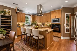 715 Clubside Dr, Roswell, GA 30076 - Photo 5