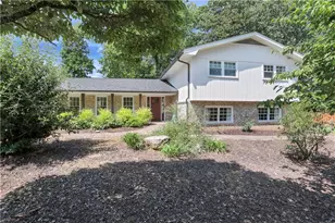 1564 Vernon Way Ct, Dunwoody, GA 30338 - Photo 1