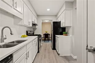 1701 Hawthorne Ave, Atlanta, GA 30337 - Photo 9