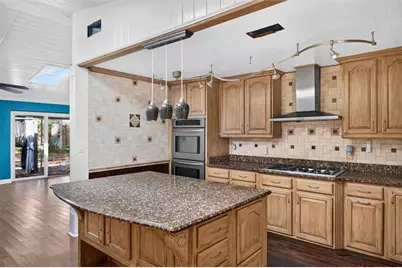 2447 E Osborne Road NE, Atlanta, GA 30319 - Photo 9