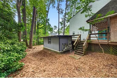 2447 E Osborne Road NE, Atlanta, GA 30319 - Photo 43
