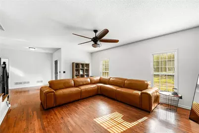 176 Oak Leaf Drive, Carrollton, GA 30116 - Photo 5