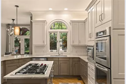 220 Powers Cove NW, Atlanta, GA 30327 - Photo 17