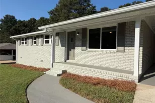 65 W Meadowcliff Cir, Carrollton, GA 30116 - Photo 3