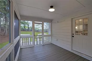 302 Hickory Ln, Canton, GA 30115 - Photo 3
