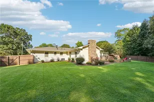 1075 Wesley Park Dr SW, Marietta, GA 30064 - Photo 41
