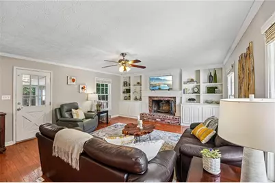 1075 Wesley Park Drive SW, Marietta, GA 30064 - Photo 5