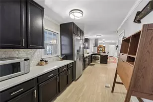 1075 Wesley Park Dr SW, Marietta, GA 30064 - Photo 17