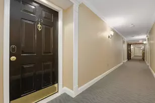 24212 Plantation Dr NE, Atlanta, GA 30324 - Photo 13