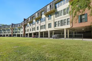 24212 Plantation Dr NE, Atlanta, GA 30324 - Photo 19