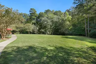 24212 Plantation Dr NE, Atlanta, GA 30324 - Photo 25