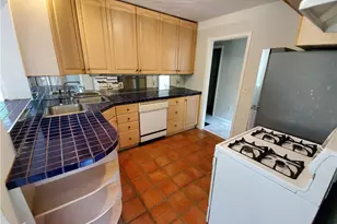 1153 Ogilvie Dr NE, Atlanta, GA 30324 - Photo 5