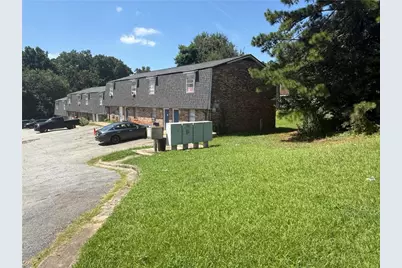 660 Jolly Avenue S, Clarkston, GA 30021 - Photo 3