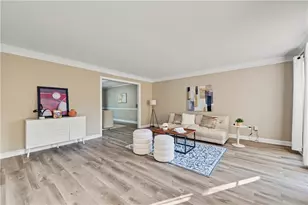 2315 Shore View Way, Suwanee, GA 30024 - Photo 7