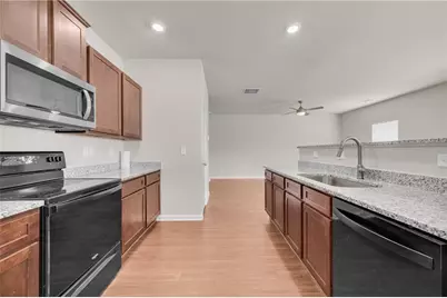 872 Walnut Creek Circle, Pendergrass, GA 30567 - Photo 5