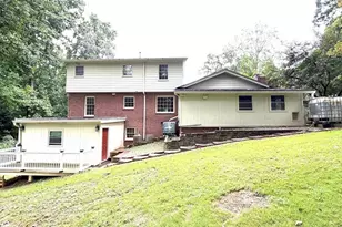 574 Hickory Hills Ct, Stone Mountain, GA 30083 - Photo 35